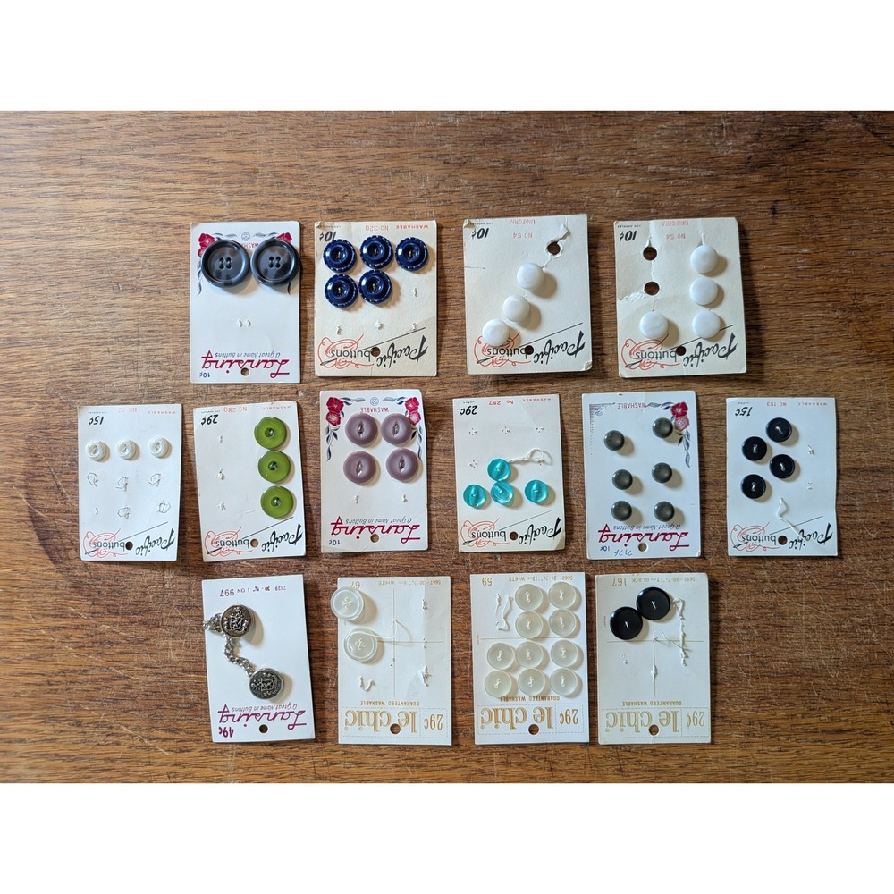Vintage Button Lot Lansing Le Chic Pacific Cards Sewing Notions Mixed Colors